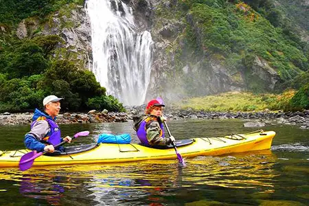 Kayak Milford Sound